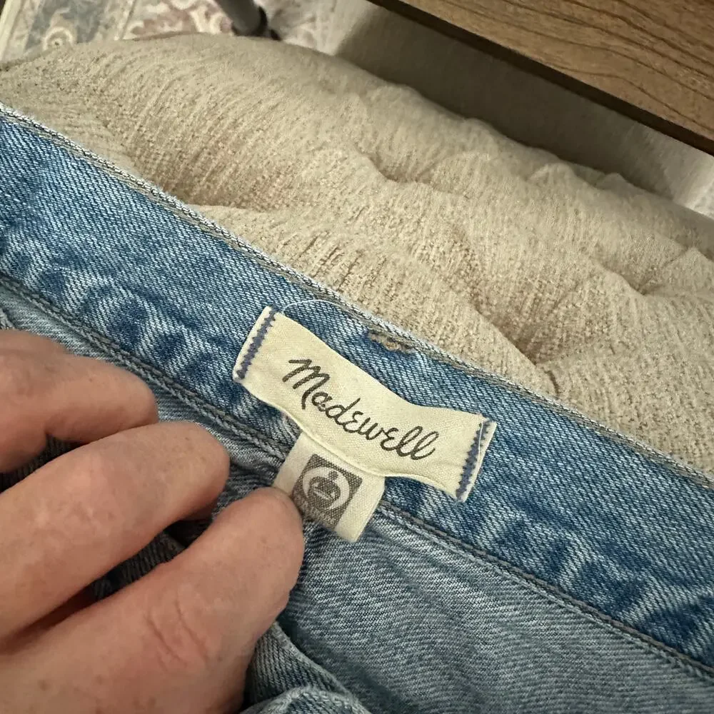 Madewell The Perfect Vintage Jean in Calabria Wash: Ripped Edition - 29